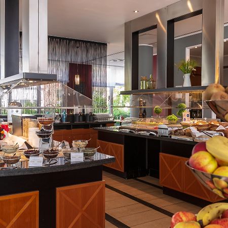 Plaza Premium Koeln Hotel ภายนอก รูปภาพ
