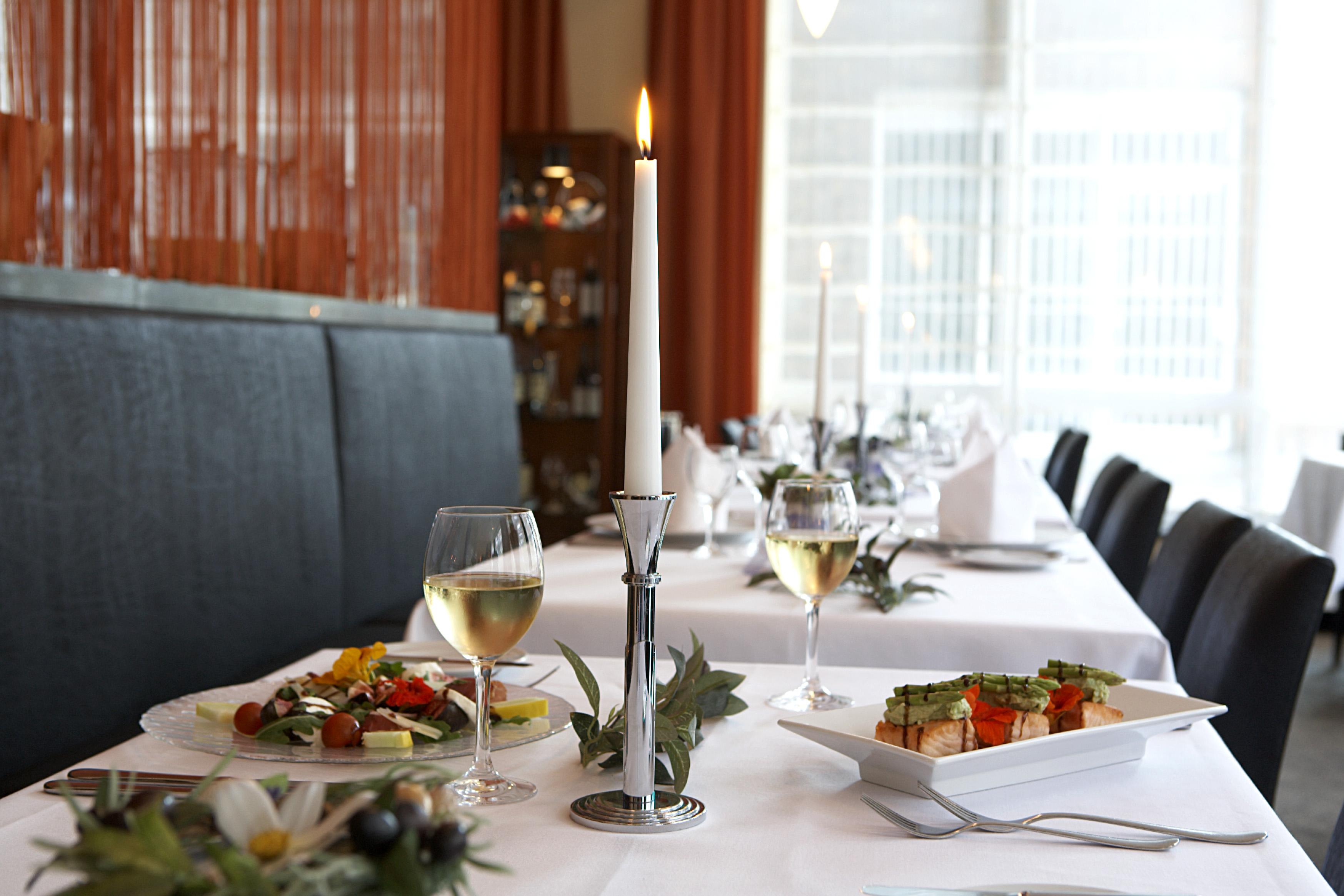 Plaza Premium Koeln Hotel ภายนอก รูปภาพ