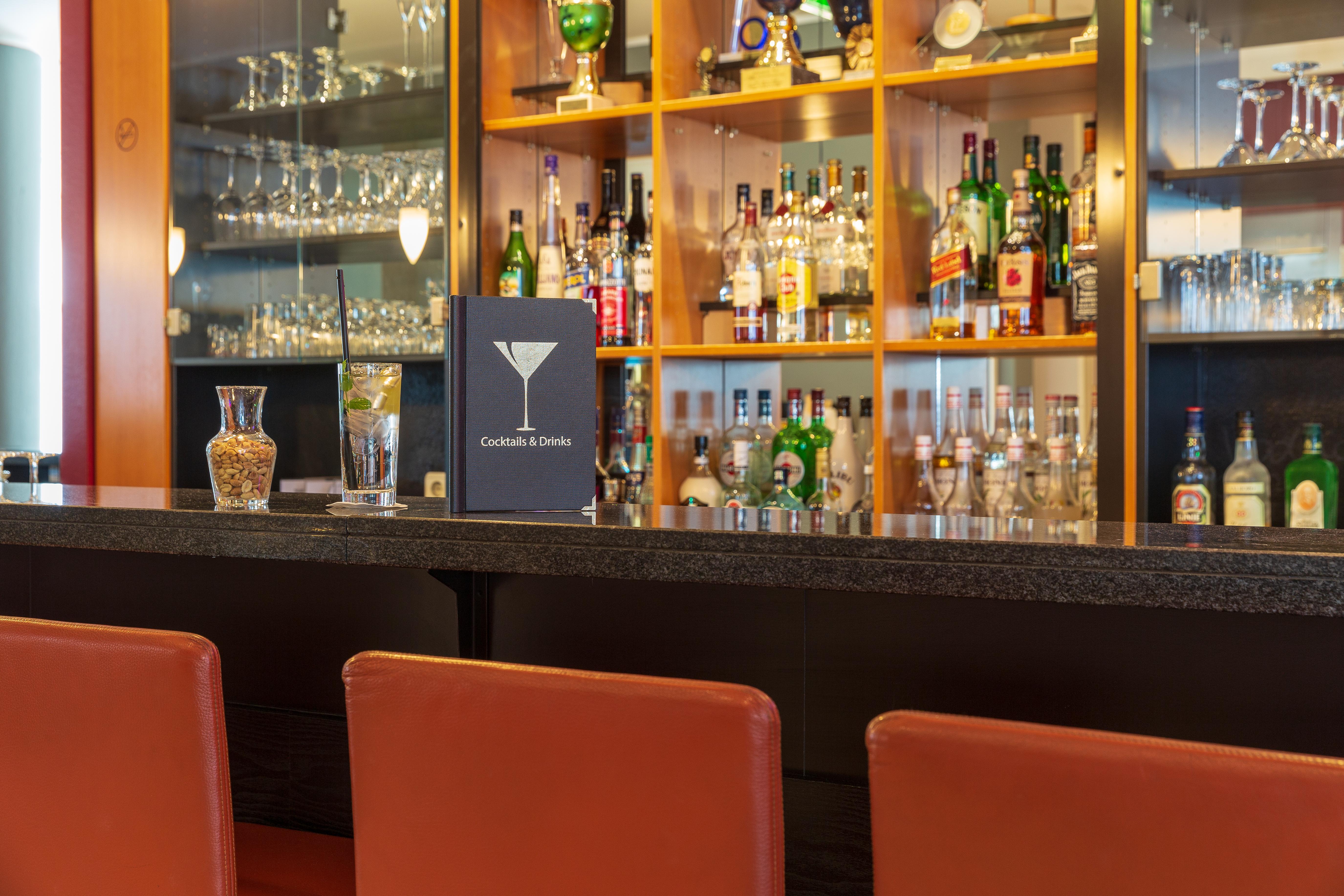 Plaza Premium Koeln Hotel ภายนอก รูปภาพ