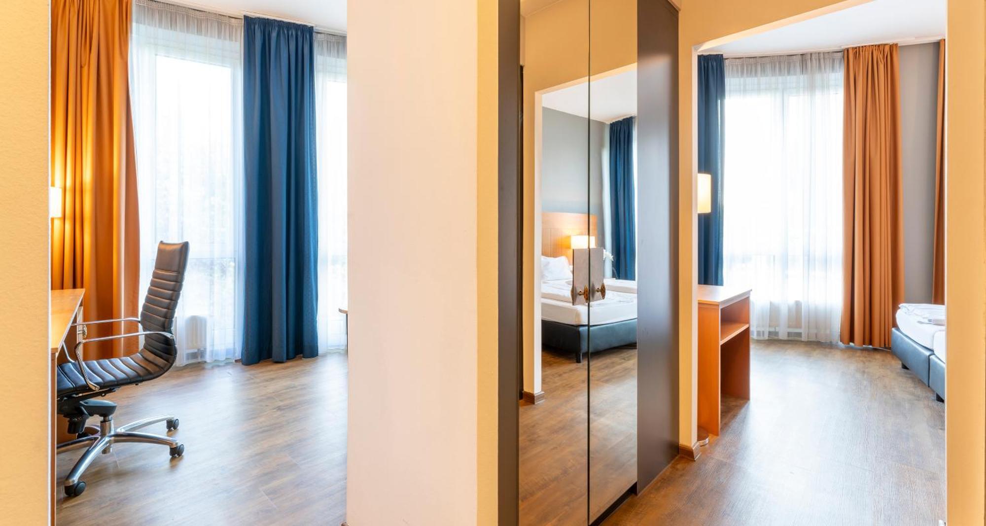 Plaza Premium Koeln Hotel ภายนอก รูปภาพ