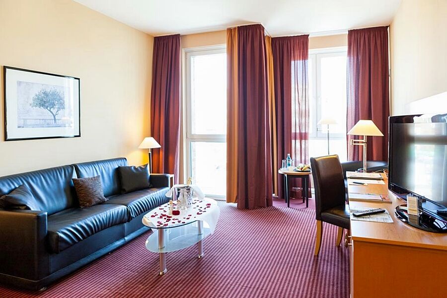 Plaza Premium Koeln Hotel ภายนอก รูปภาพ